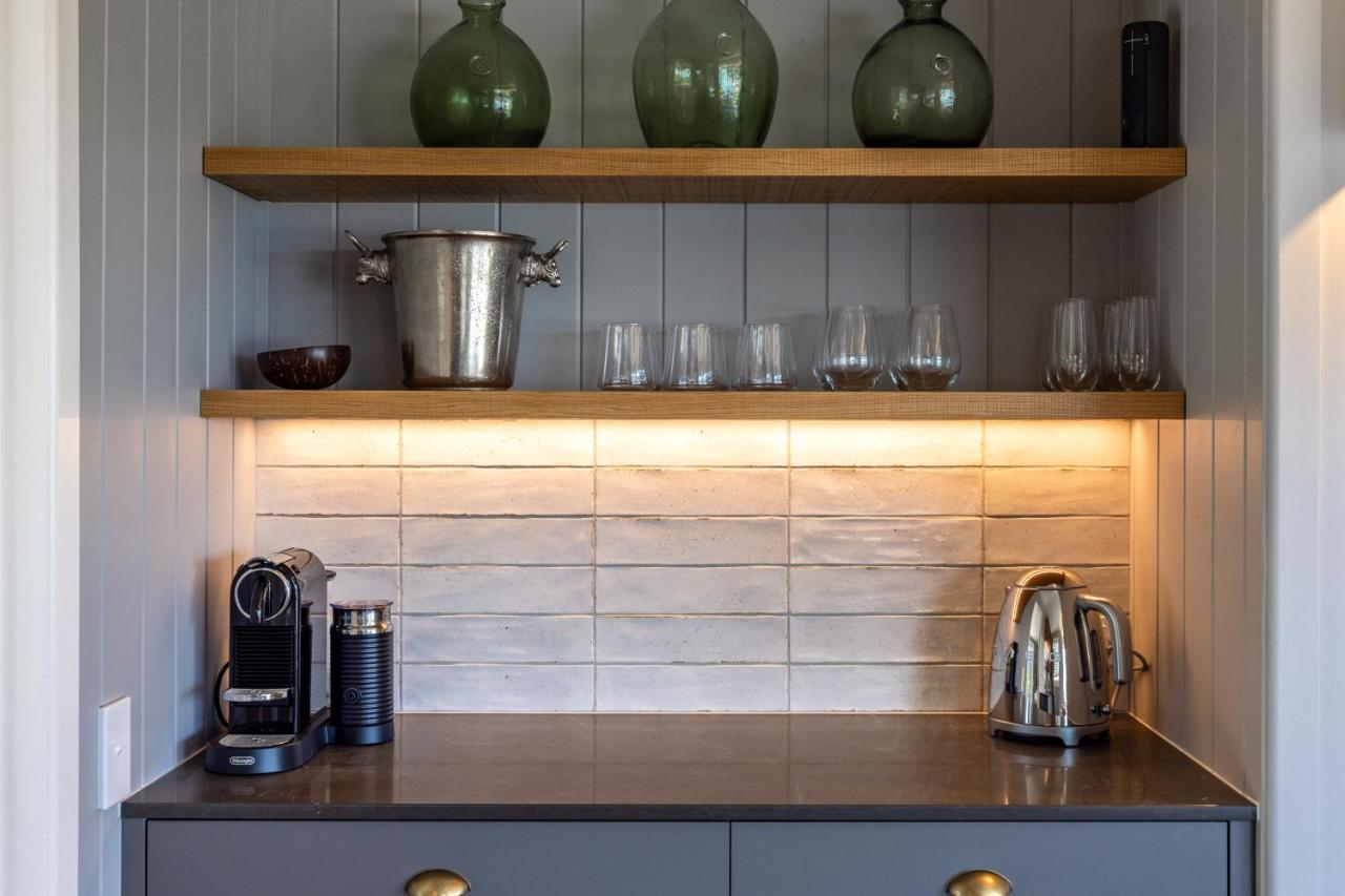 Oneroa Smiths Cottage - Stay Waiheke מראה חיצוני תמונה